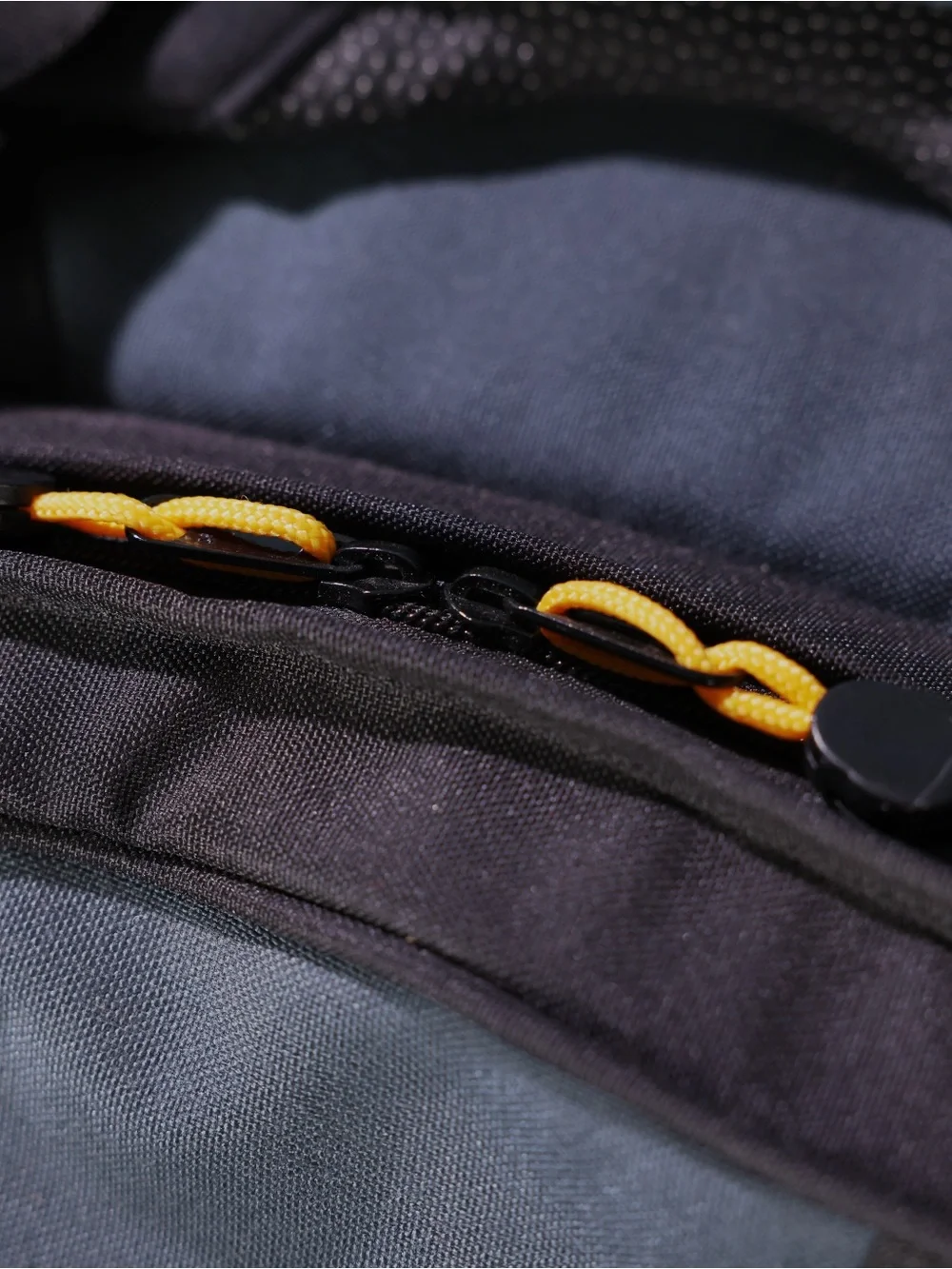 Kata KT VA-3333 multipurpose photo/video shoulder bag